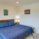 Scottsdale Condo With Pool, 1 Mi To Old Town!