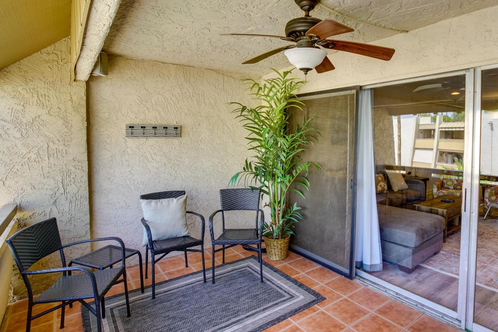 Apartment With Pool, 1 Mi To Old Town!