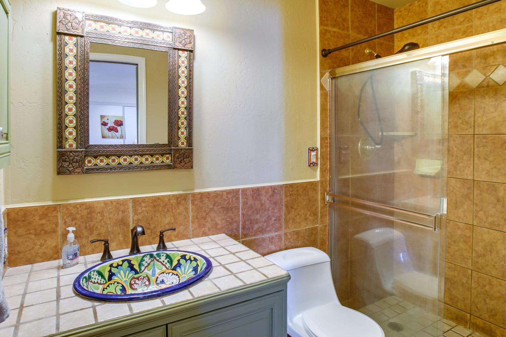 Apartment With Pool, 1 Mi To Old Town!